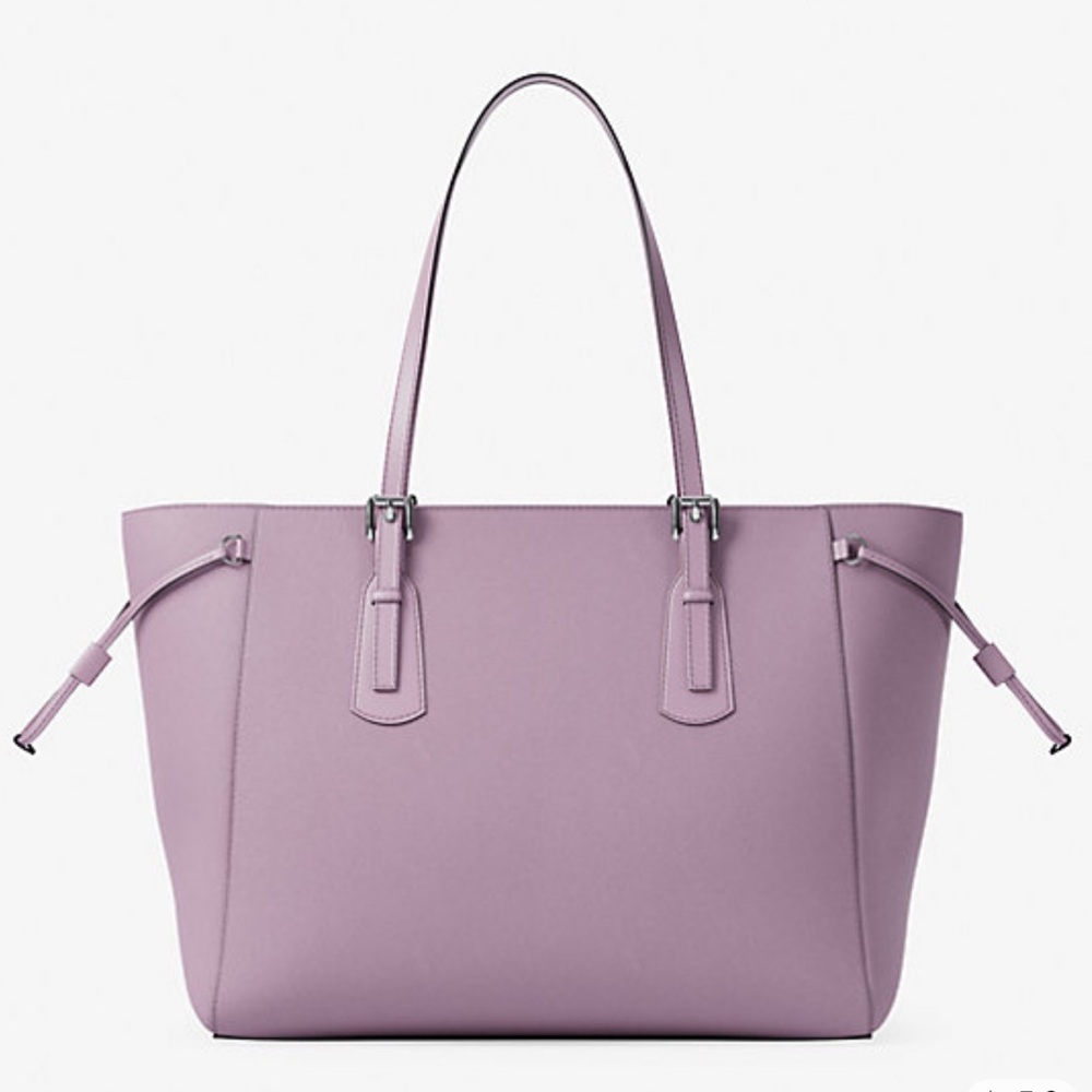 MICHAEL KORS Voyager Large Saffiano Leather Shoulder Tote Bag
Light Quartz 
NWT - Picture 3 of 16